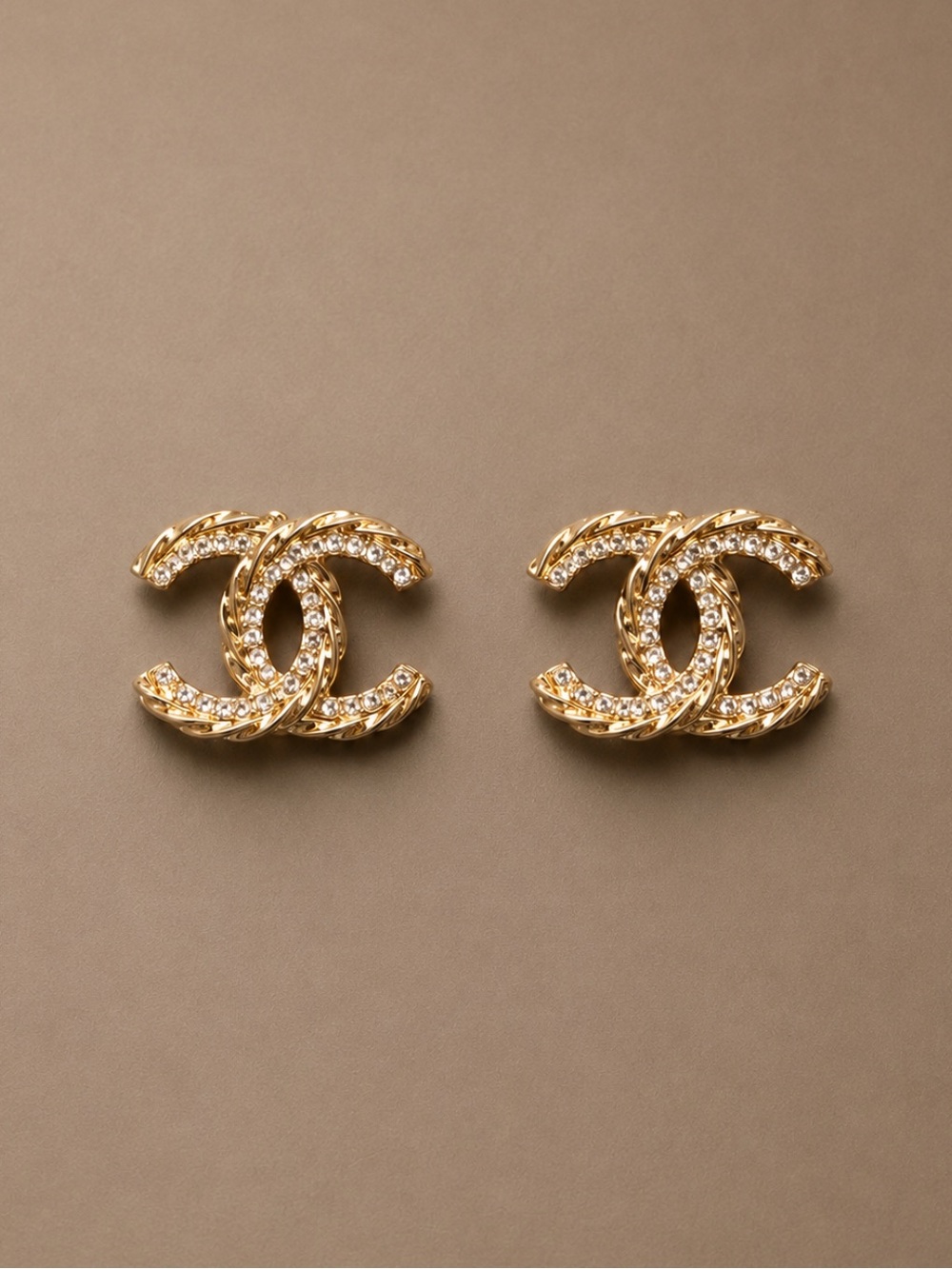 🔥CHANEL CC crystals gold earrings
